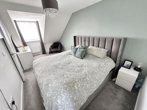 Bedroom- click for photo gallery